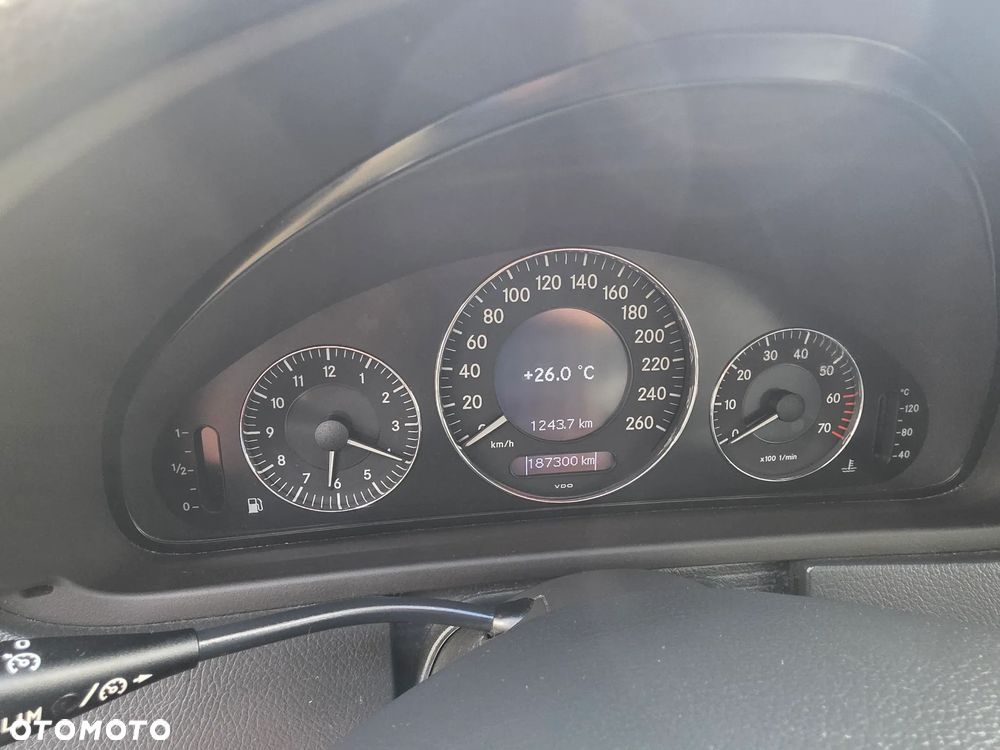 Mercedes-Benz CLK - 10