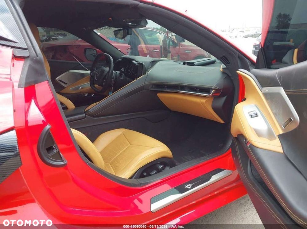 Chevrolet Corvette - 11