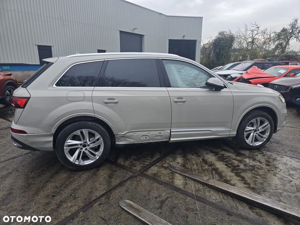 Audi Q7 - 17