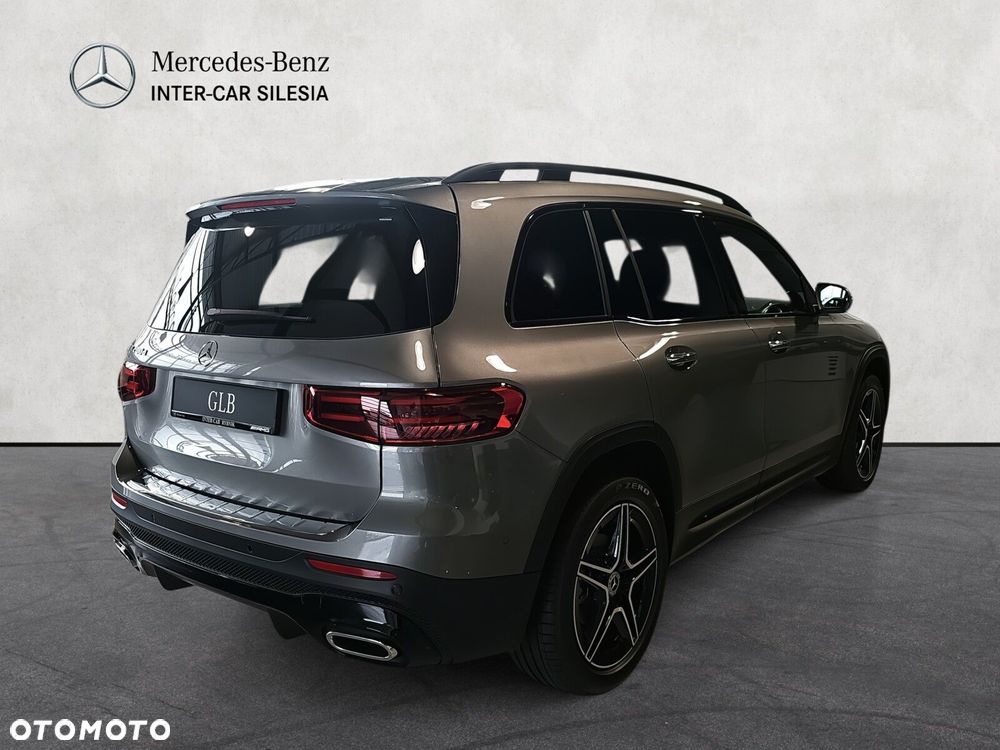 Mercedes-Benz GLB - 5