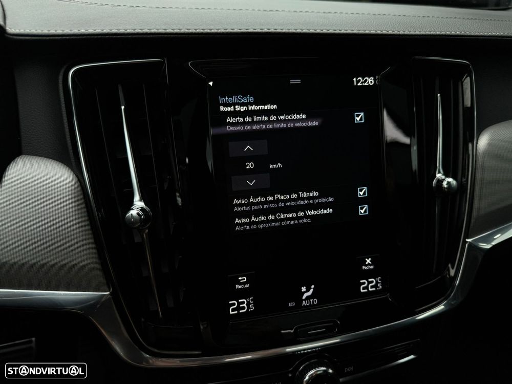 Volvo V90 2.0 T8 PHEV R-Design AWD - 59