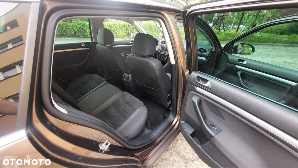 Volkswagen Golf 1.4 TSI Highline DSG - 9