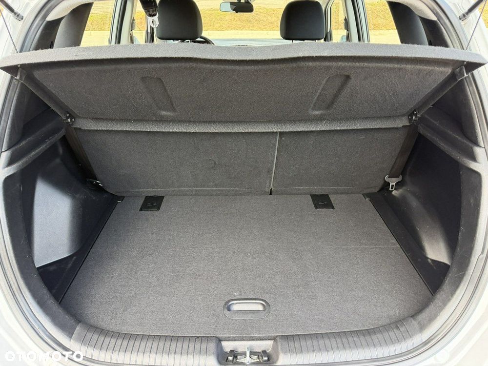 Hyundai ix20 1.6 CRDi blue Comfort - 37