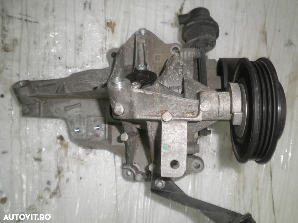 Pompa apa BMW seria 5 G30 G31 530e 2.0 Hybrid 7644810