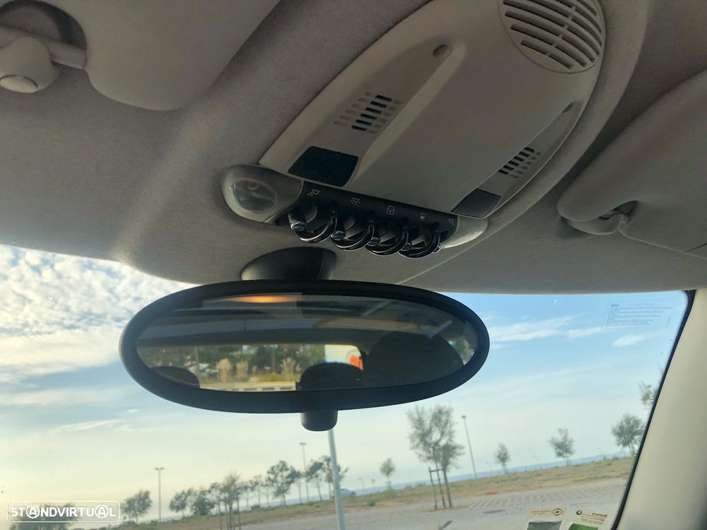 MINI 3 Portas Cooper D - 6