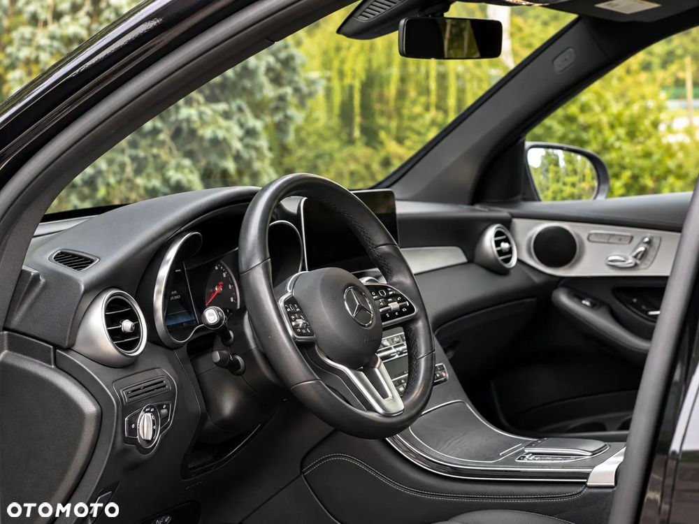 Mercedes-Benz GLC - 13