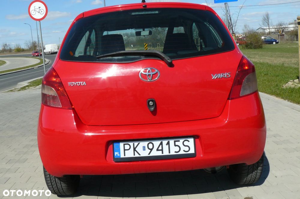 Toyota Yaris - 11