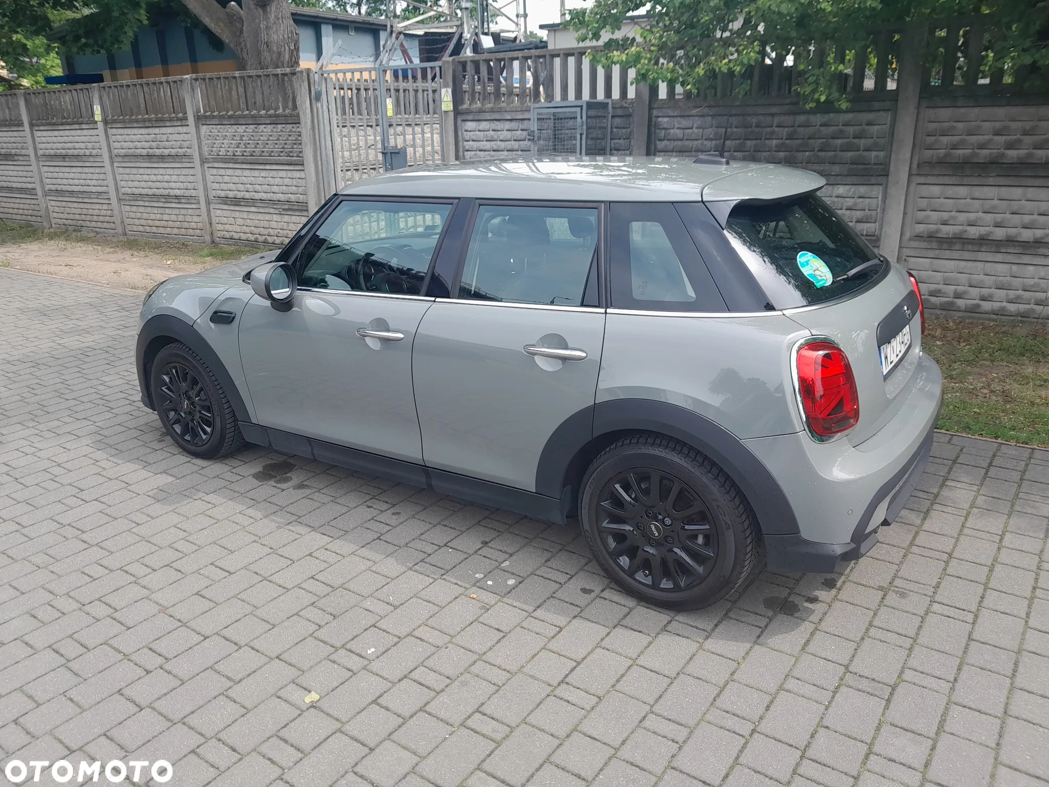MINI ONE - 6