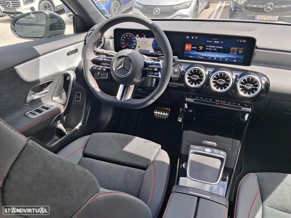 Mercedes-Benz A 250 e AMG Line - 18