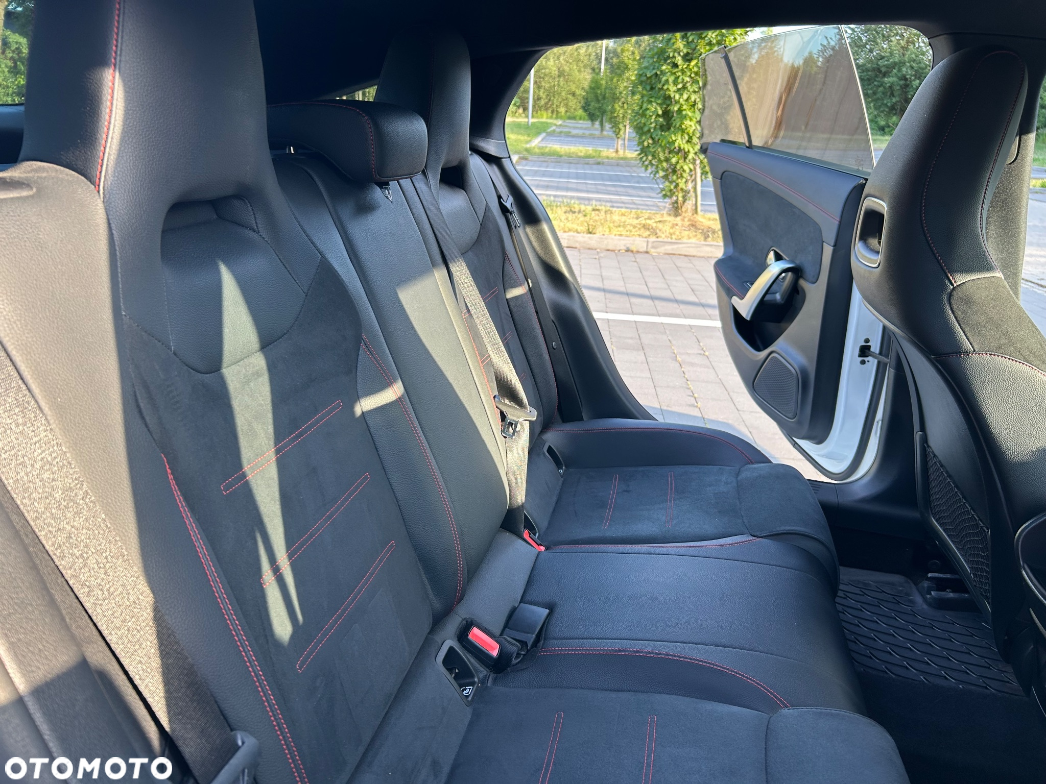 Mercedes-Benz CLA 200 d Shooting Brake 8G-DCT AMG Line - 22