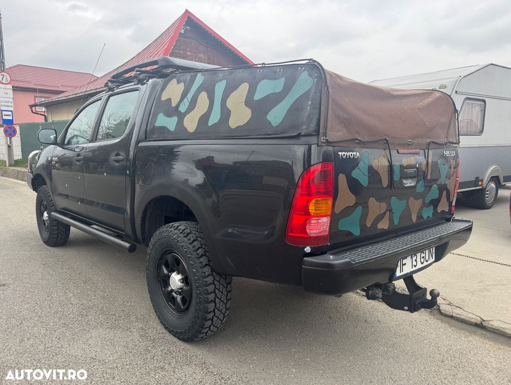 Toyota Hilux - 5