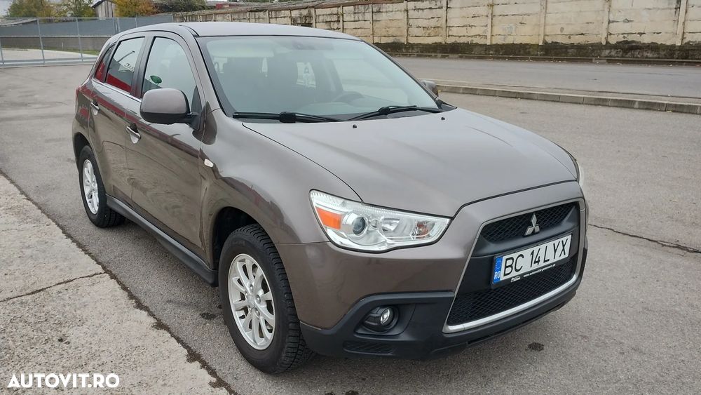 Mitsubishi ASX - 3