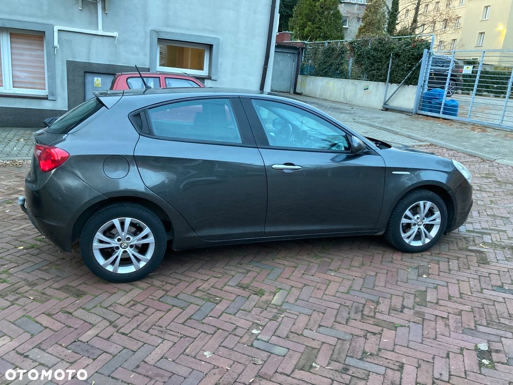 Alfa Romeo Giulietta - 9