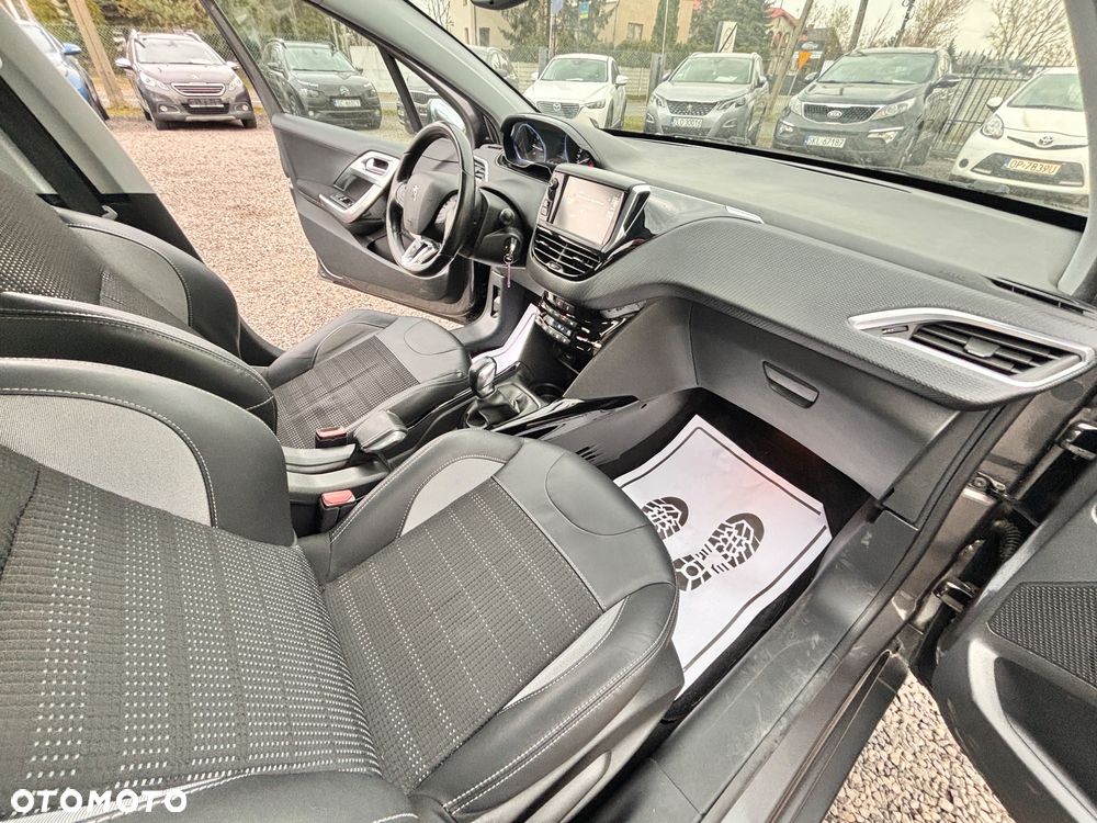 Peugeot 2008 1.6 VTi Allure - 9