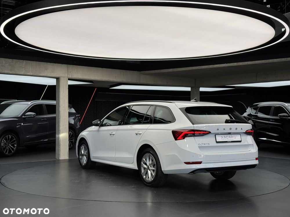 Skoda Octavia 2.0 TDI Ambition DSG - 4