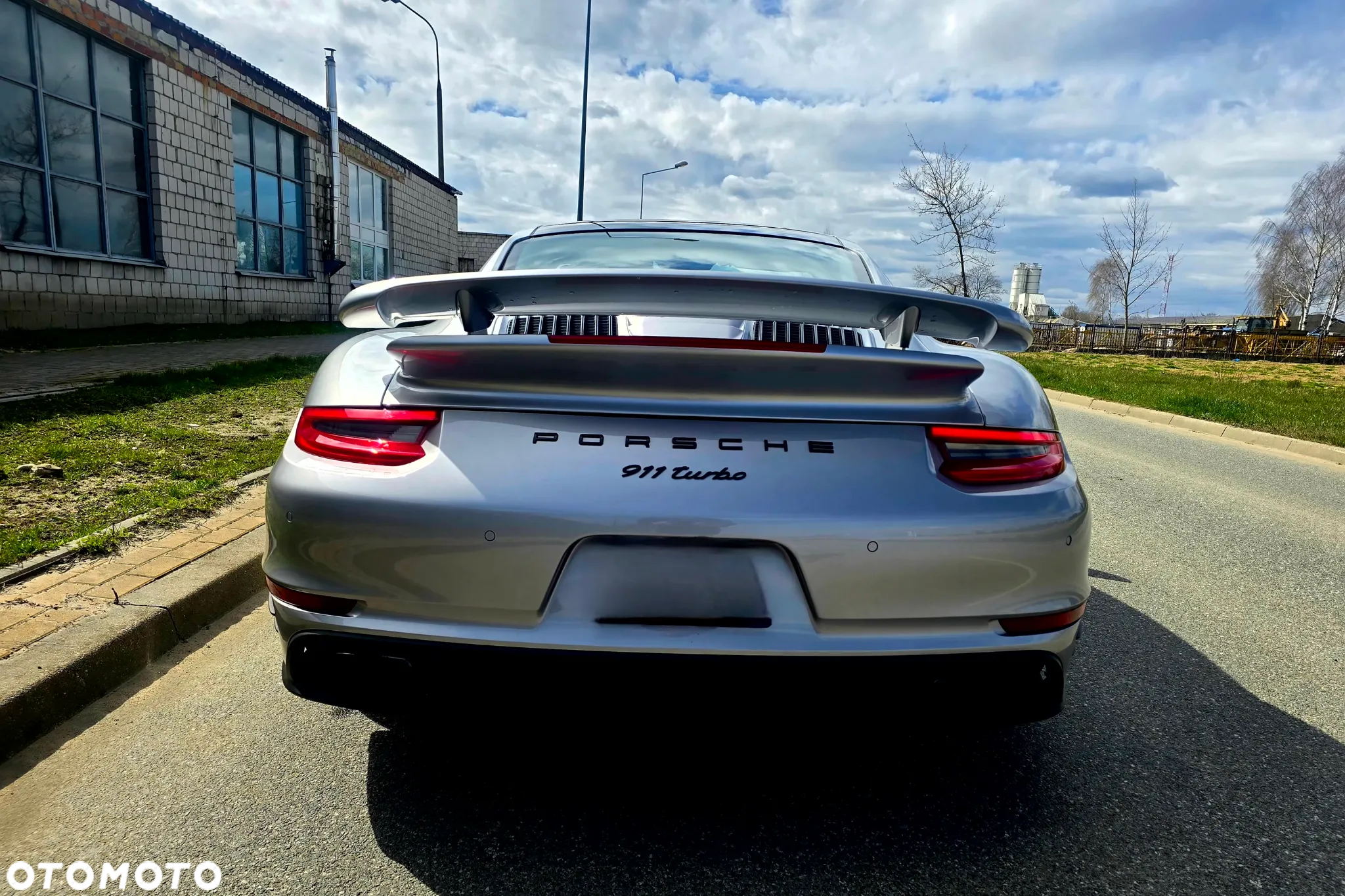 Porsche 911 Turbo - 10
