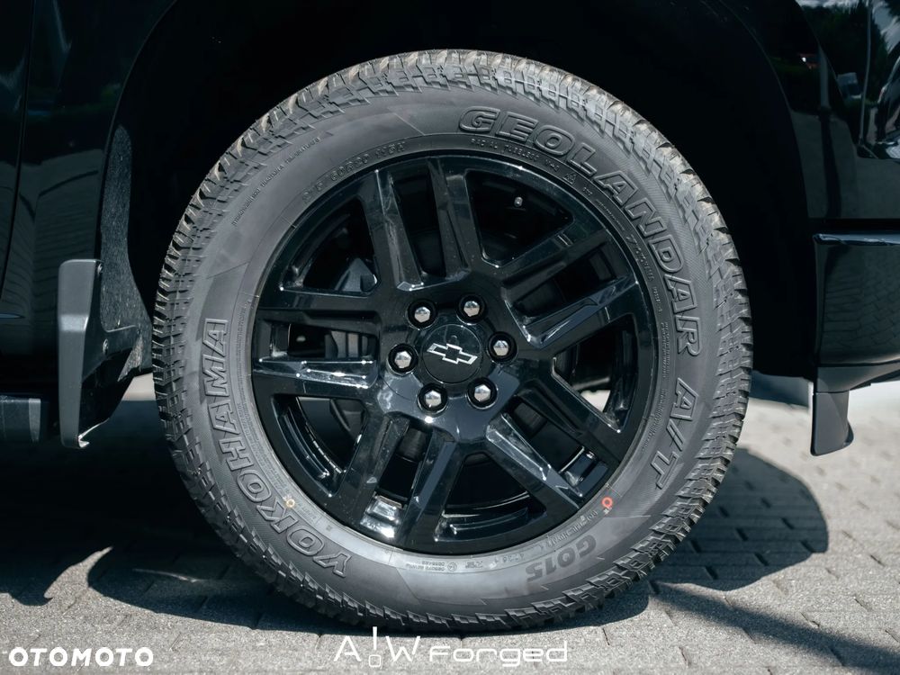 Chevrolet Silverado - 19