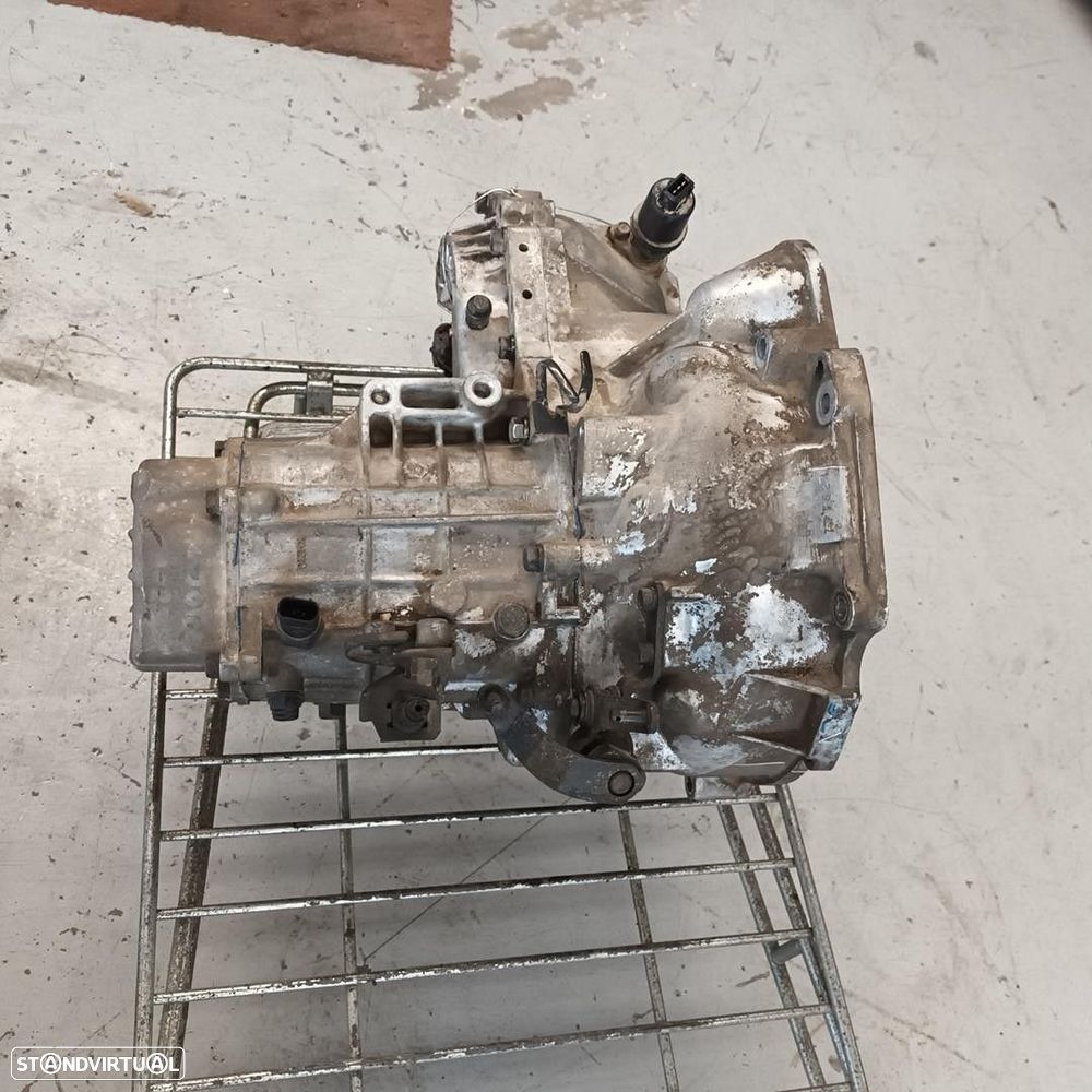 CAIXA VELOCIDADES KIA JOICE 2000 - 4