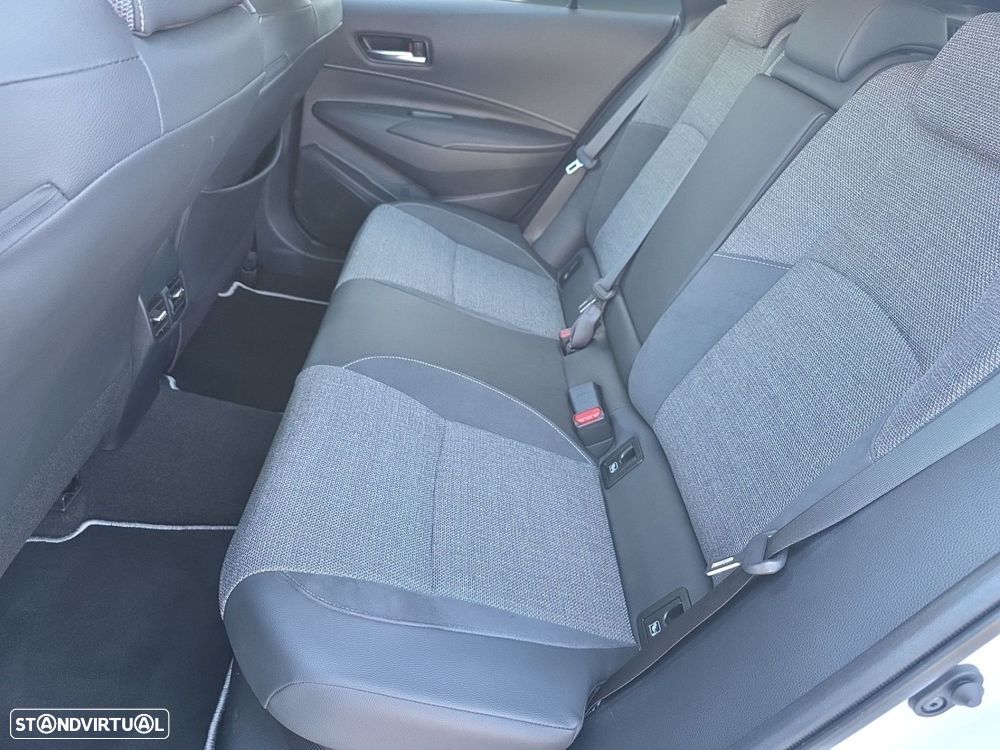 Toyota Corolla 1.8 Hybrid Comfort Plus — fotografia 7