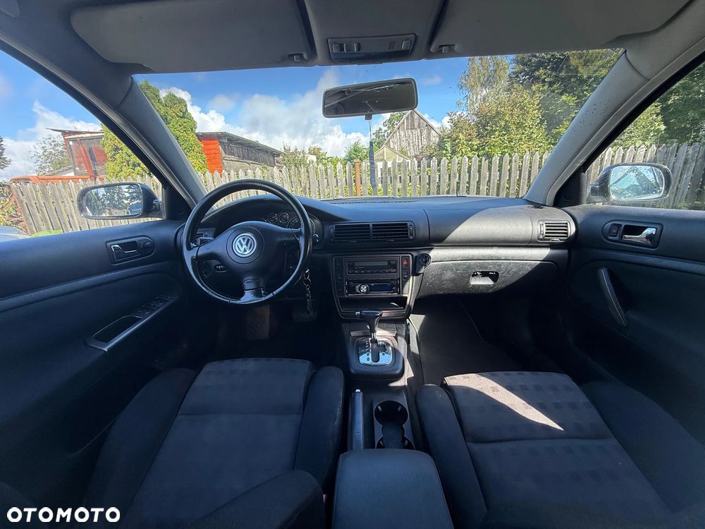 Volkswagen Passat 1.9 TDI Basis - 13