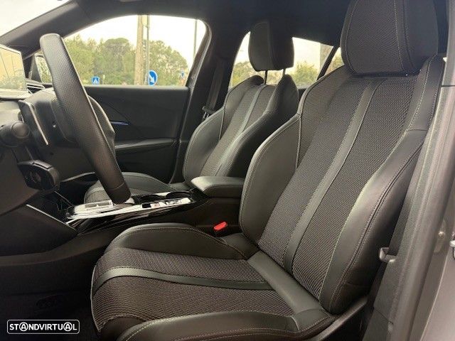 Peugeot 2008 1.2 Hybrid GT e-DCS6 - 7