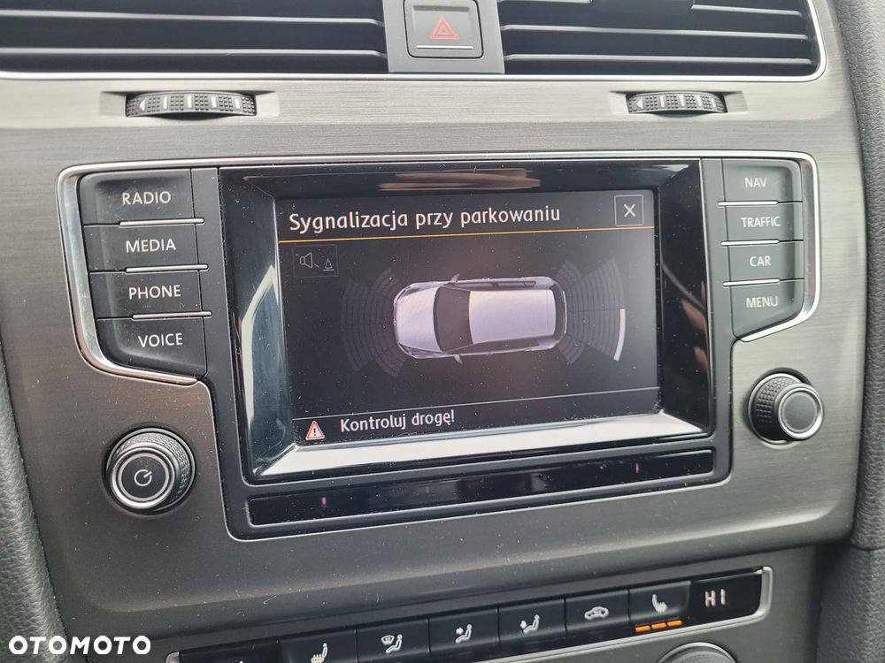 Volkswagen Golf 1.2 TSI BMT Trendline EU6 - 35