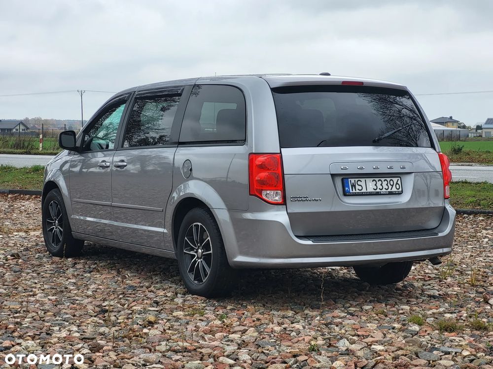 Dodge Grand Caravan - 7