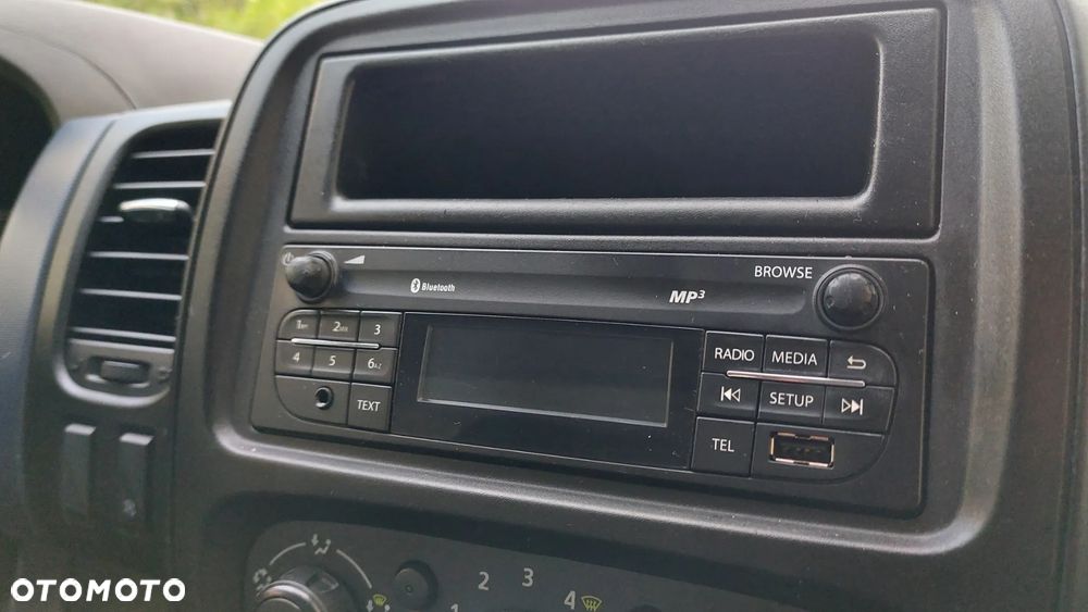 Opel Vivaro - 19