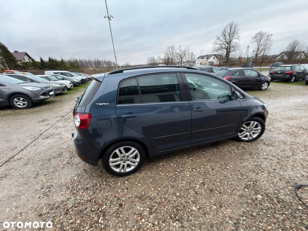 Volkswagen Golf Plus 1.6 TDI BlueMot Comfortline - 12