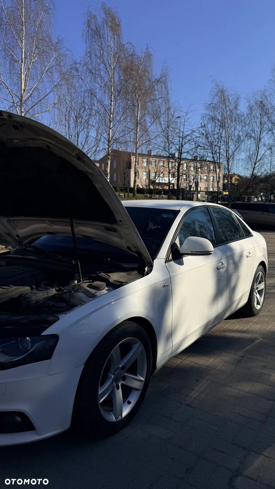 Audi A4 Limousine - 12