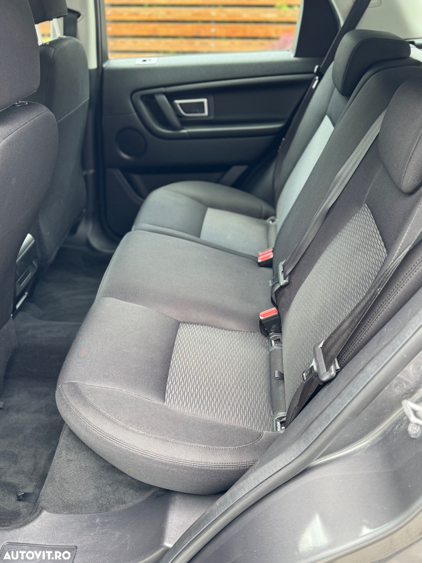 Land Rover Discovery Sport 2.0 l TD4 HSE - 16
