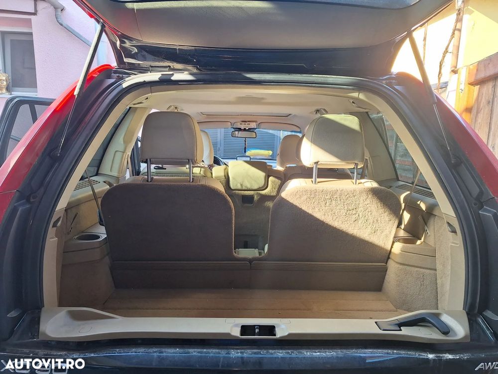 Volvo XC 90 D5 AWD Geartronic Momentum - 25