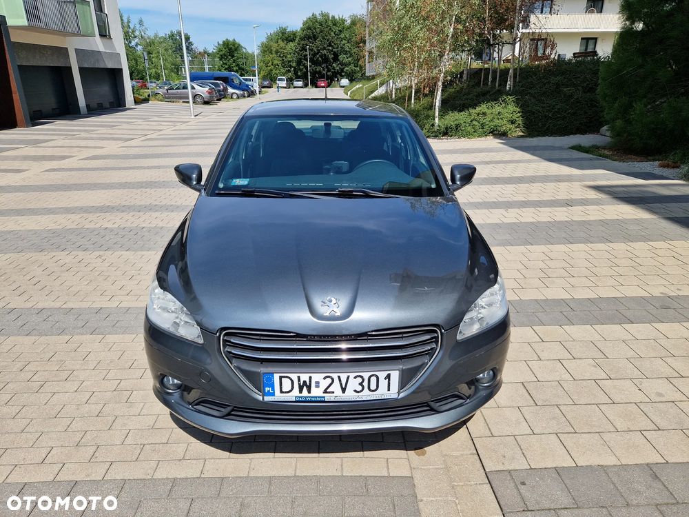 Peugeot 301 1.6 VTi Allure - 9