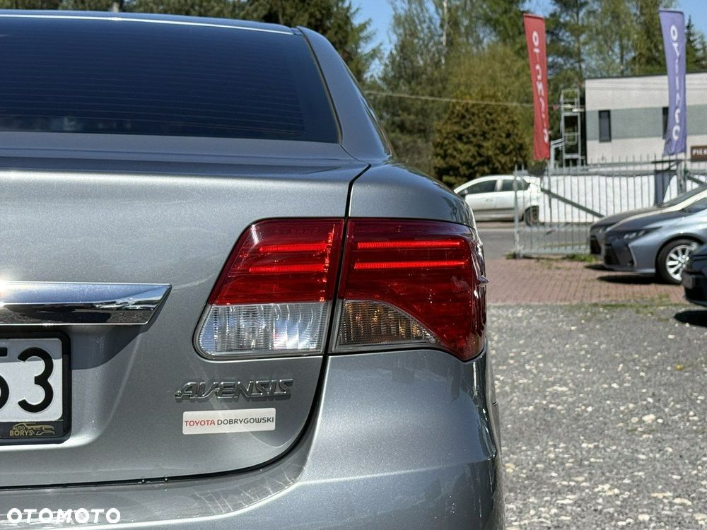 Toyota Avensis 1.8 Premium - 7