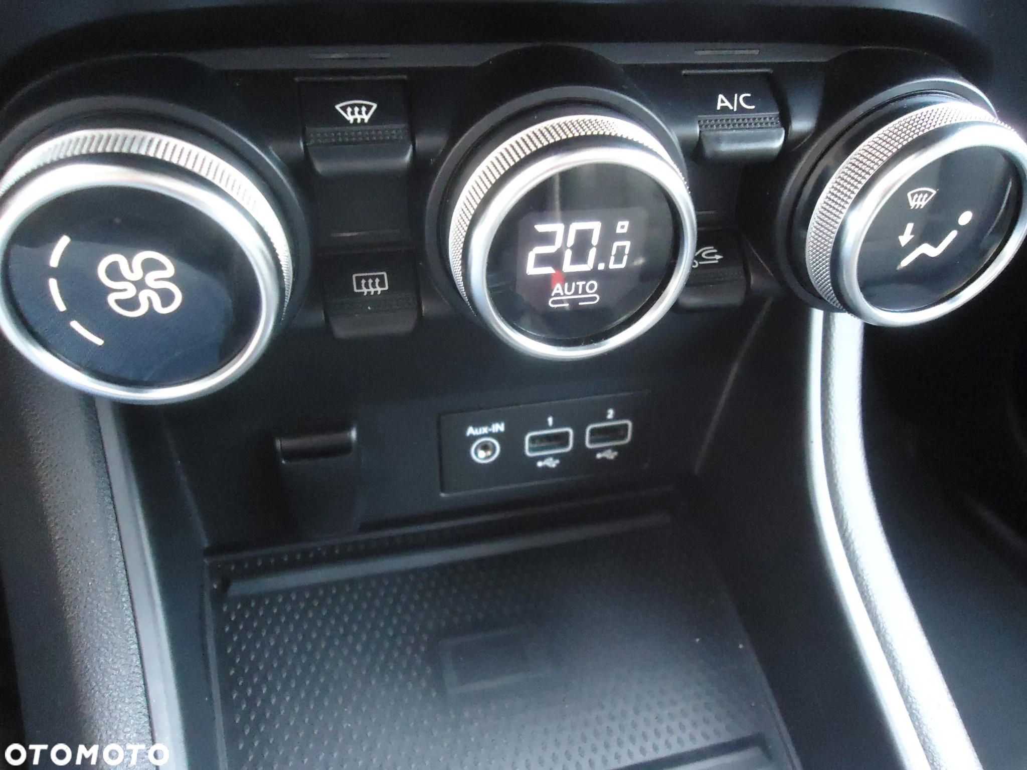 Renault Captur 1.0 TCe Intens - 28