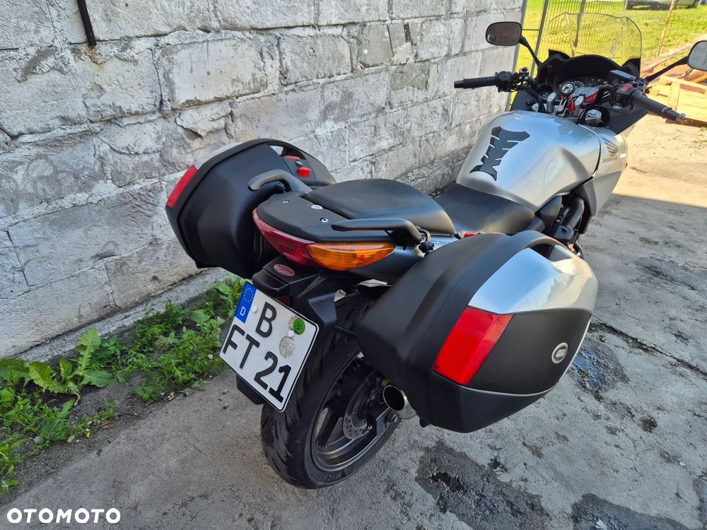 Honda CBF - 9
