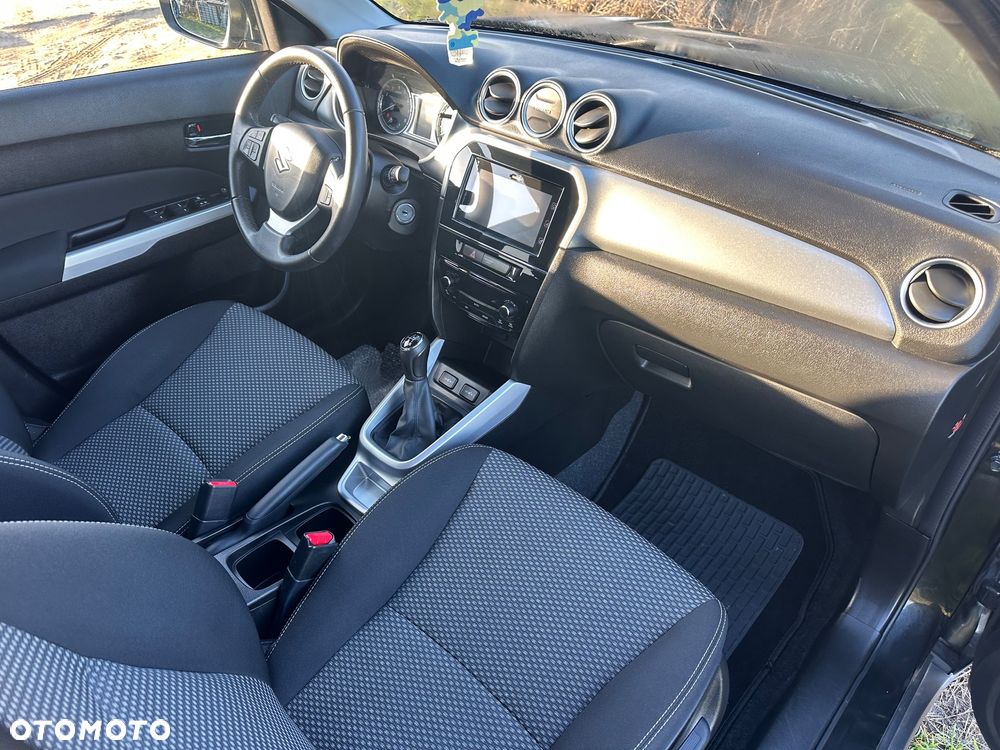 Suzuki Vitara 1.6 Premium 2WD - 20