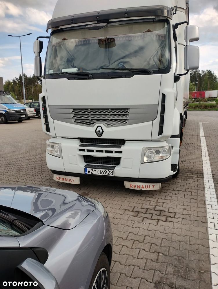 Renault Premium - 2