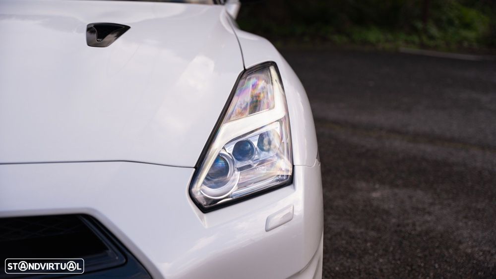 Nissan GT-R 3.8 V6 Black Edition - 13