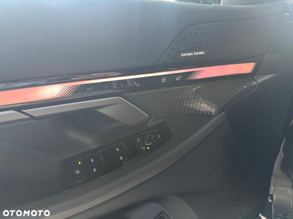 BMW Seria 5 530e xDrive PHEV M Sport - 16