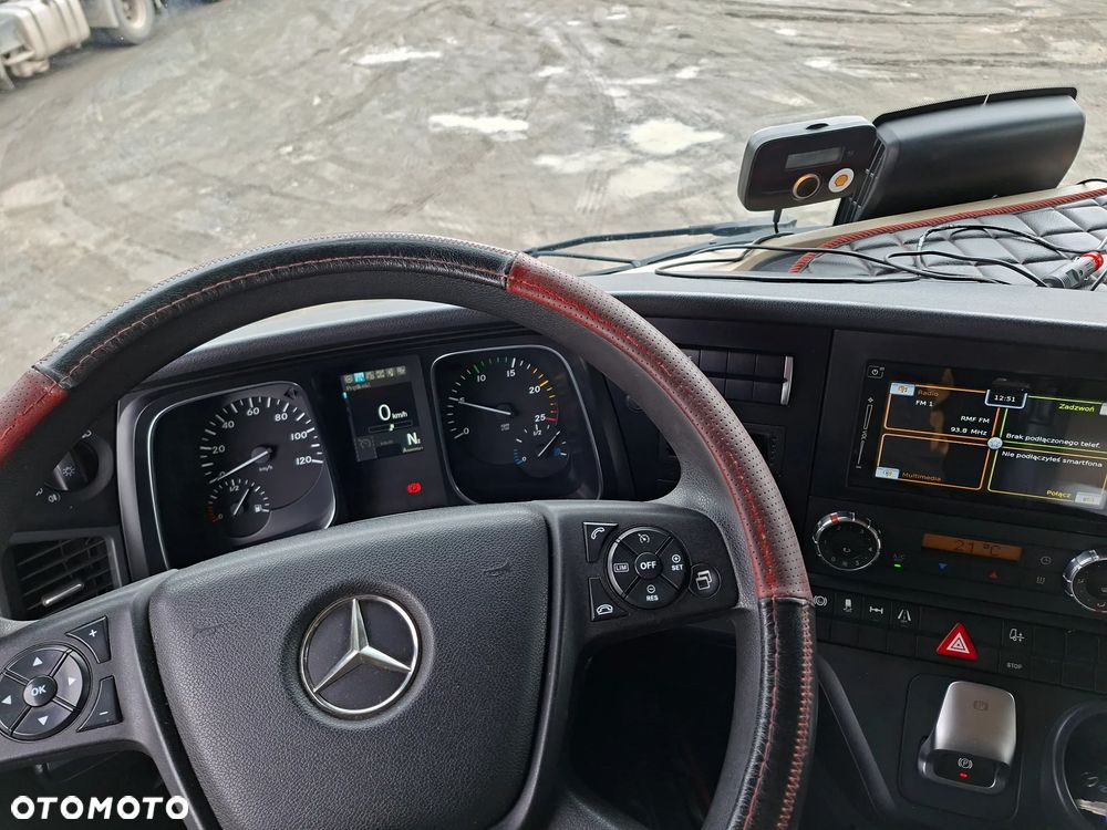 Mercedes-Benz ACTROS - 2