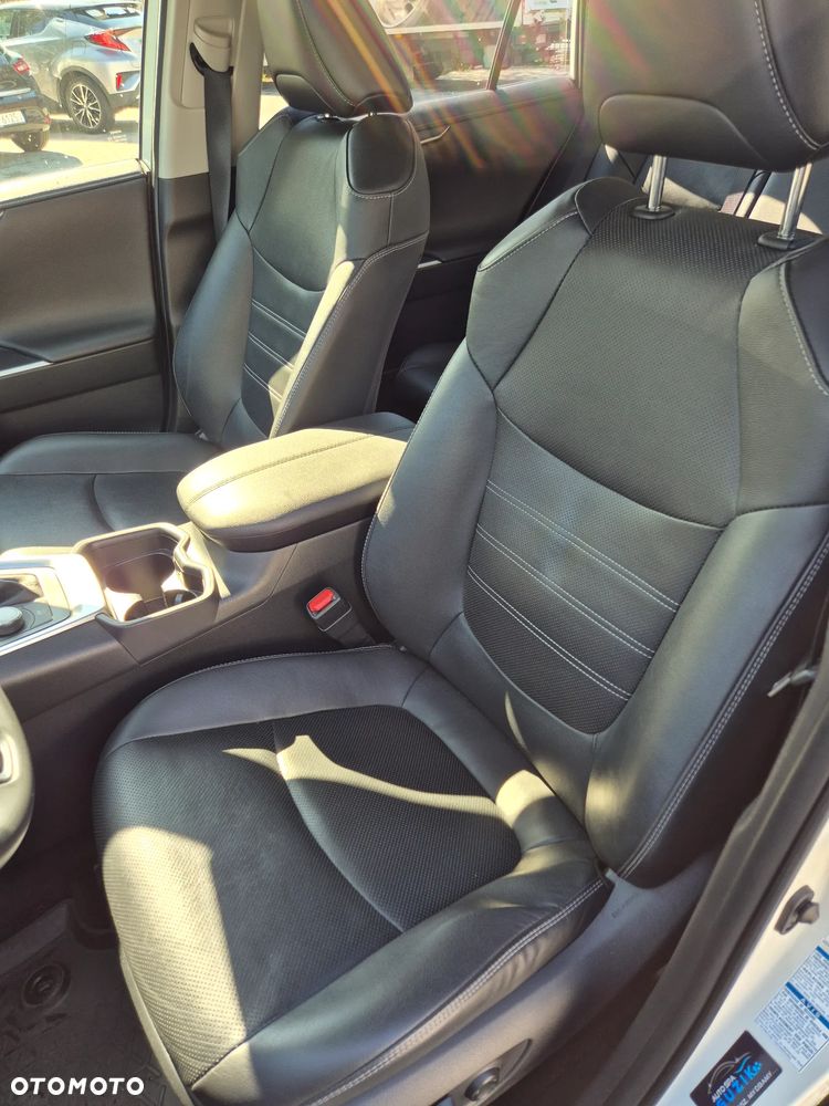 Toyota RAV4 - 10