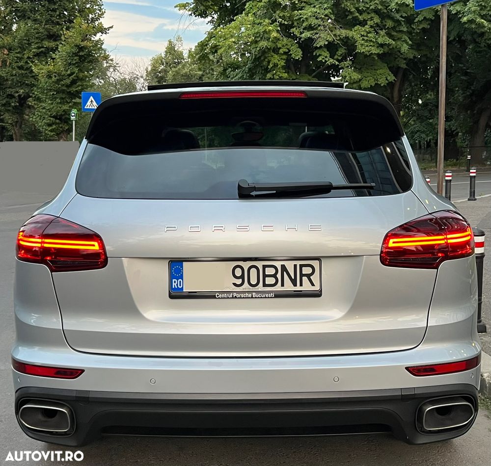 Porsche Cayenne - 5