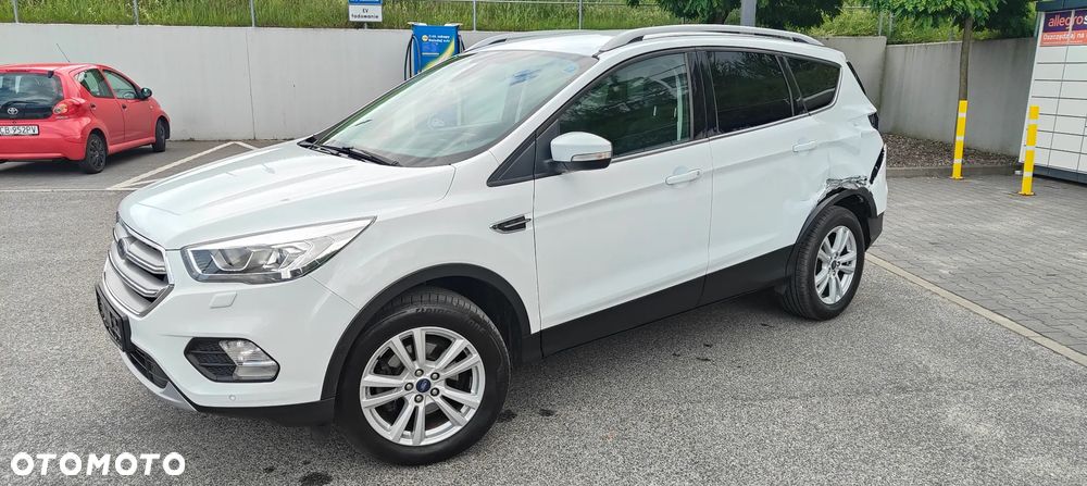 Ford Kuga 1.5 EcoBoost 2x4 Trend - 9