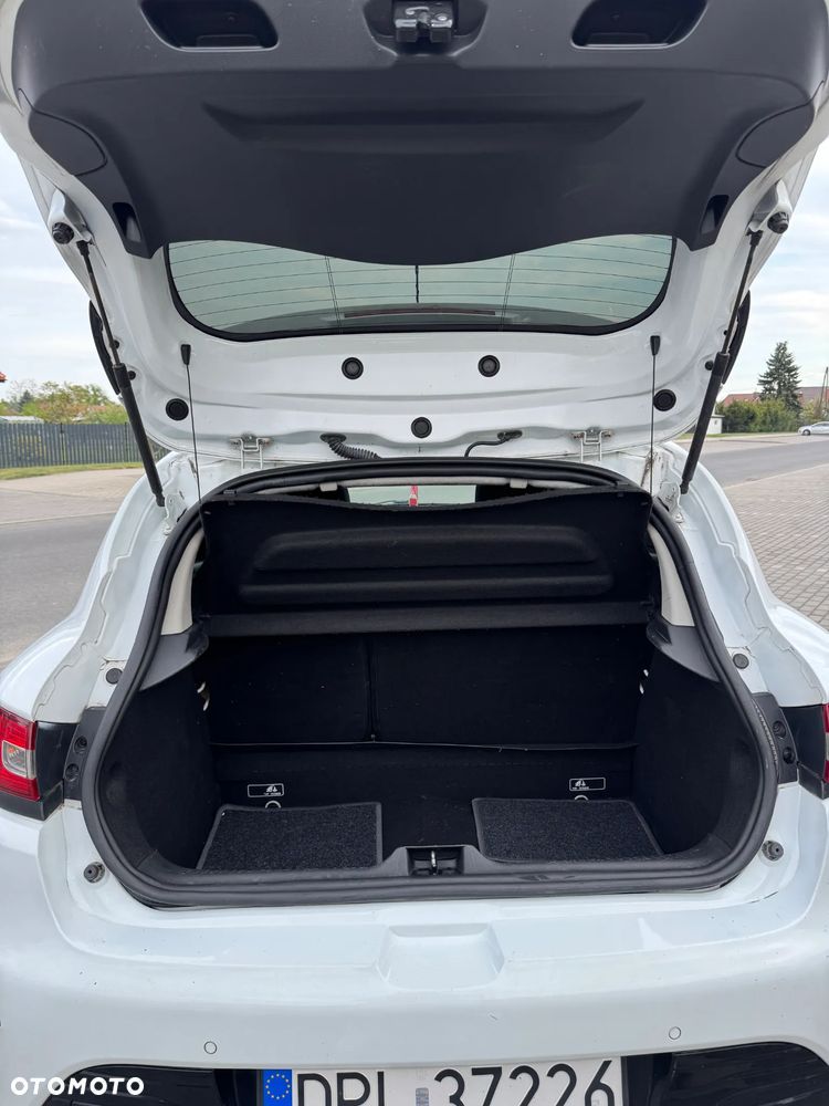 Renault Clio - 15
