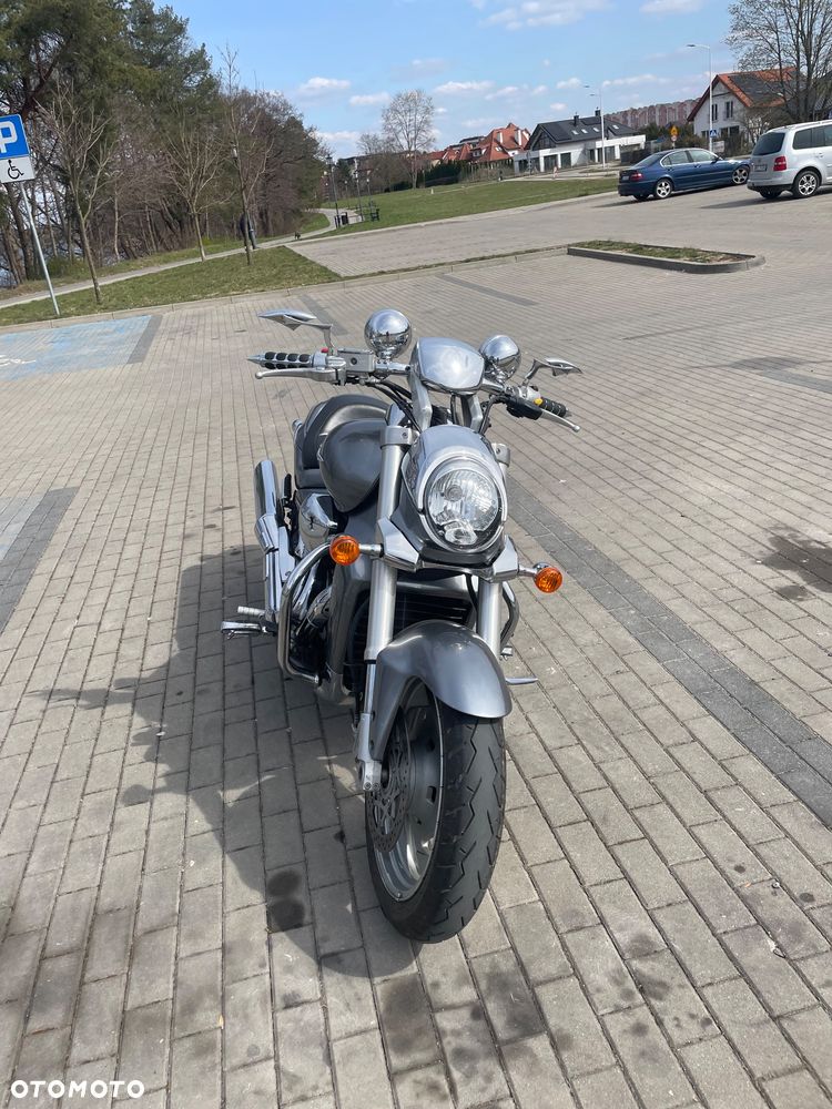 Suzuki Boulevard - 4