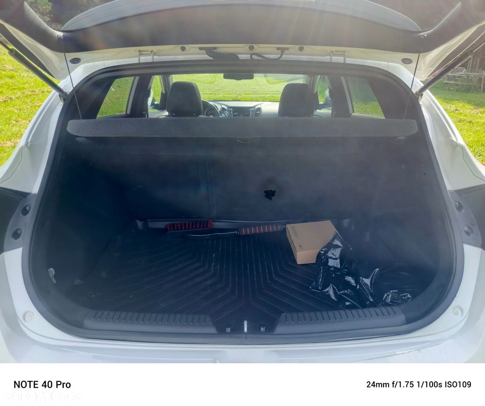 Hyundai i30 1.6 GDI Turbo Luxury - 7