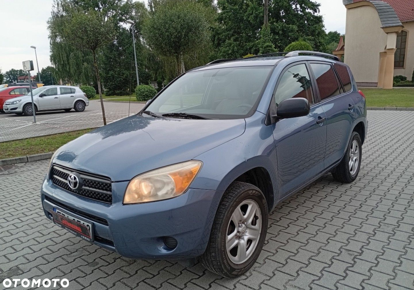 Toyota RAV4 - 3