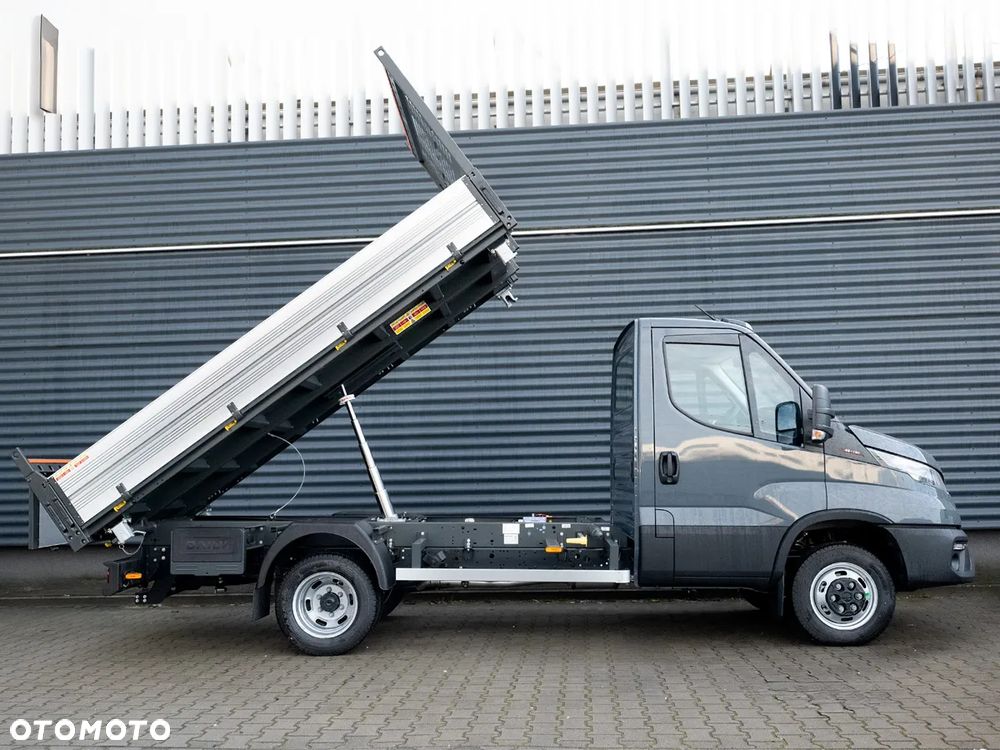 Iveco Daily 35C18H wywrotka fabryczna - 7