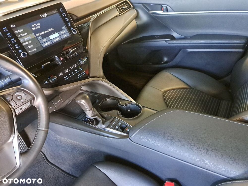 Toyota Camry 2.5 Hybrid Prestige CVT - 29